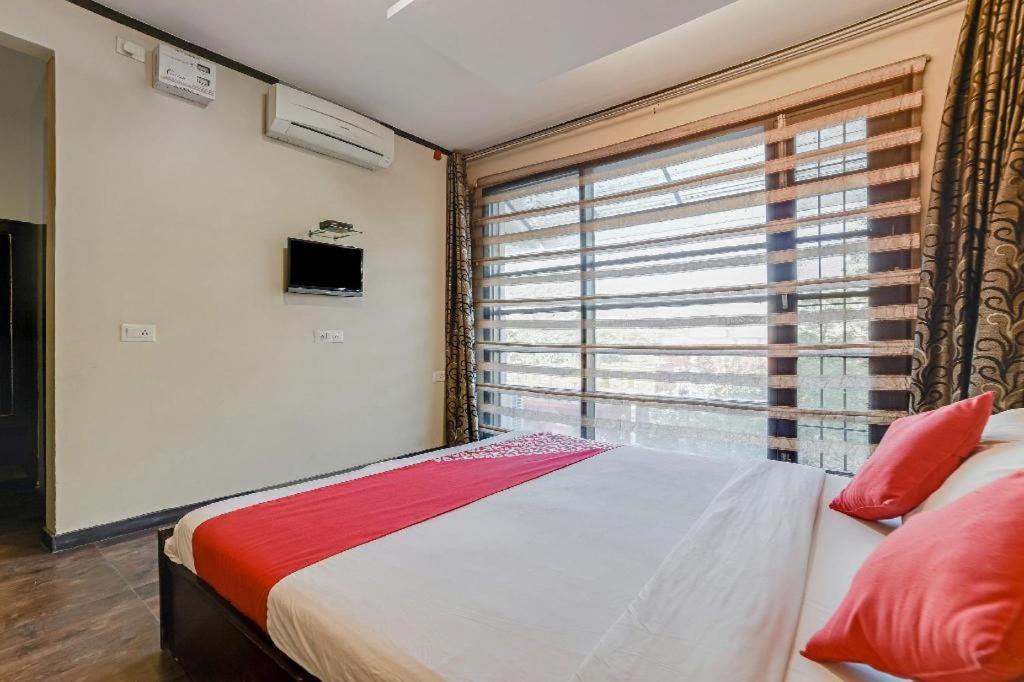 The Wind Cross Hotel Kalka Bagian luar foto