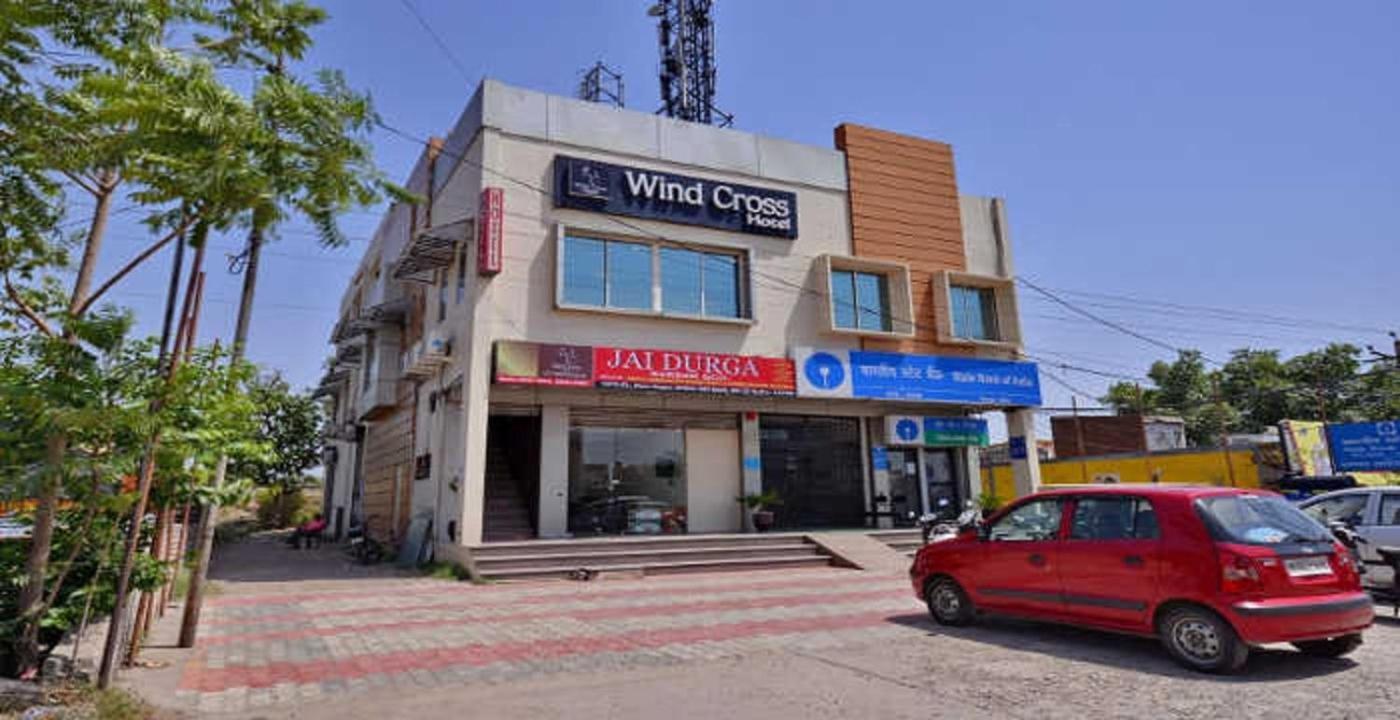 The Wind Cross Hotel Kalka Bagian luar foto